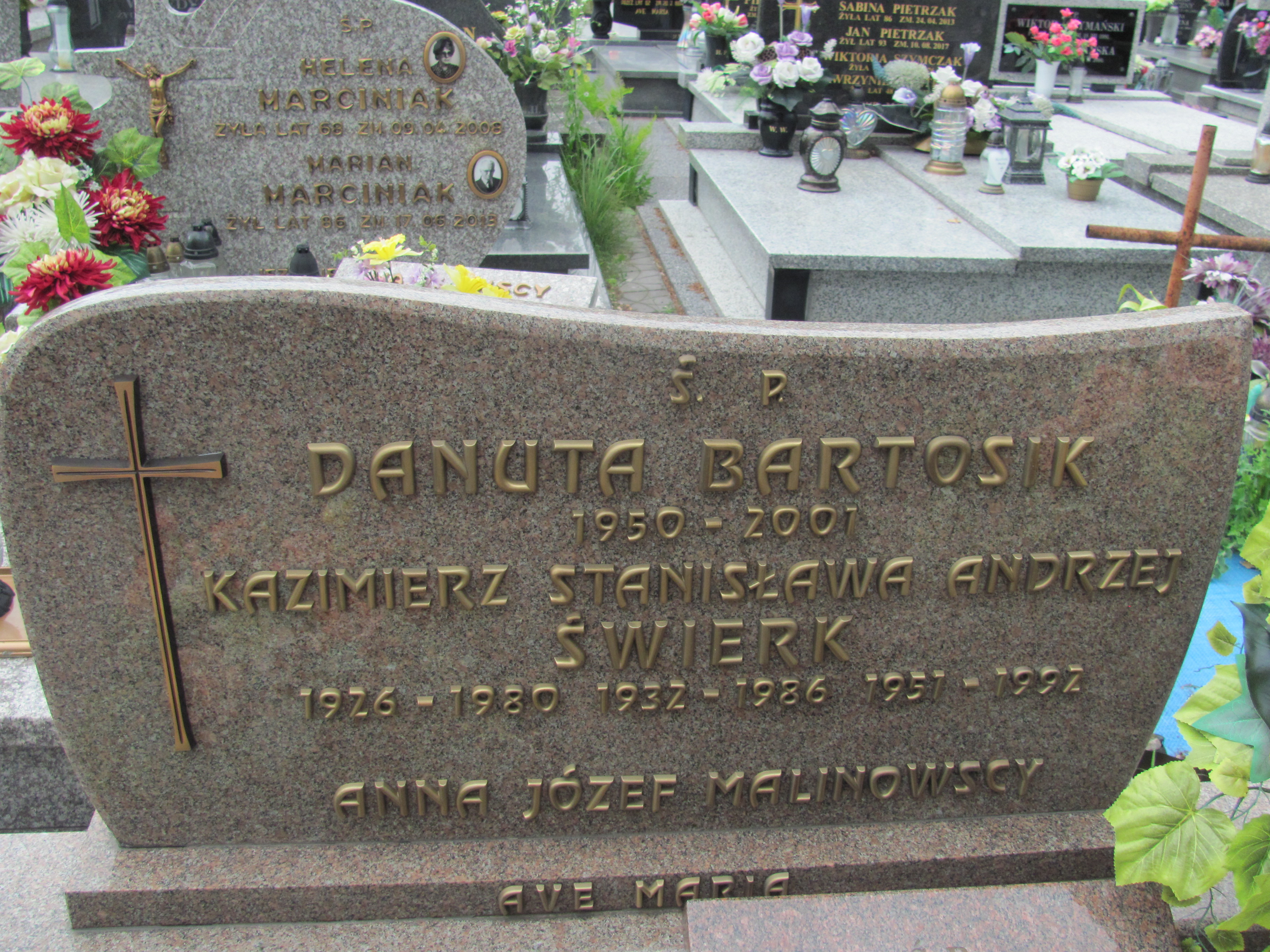 Danuta Bartosik 1950 Turek - Grobonet - Wyszukiwarka osób pochowanych